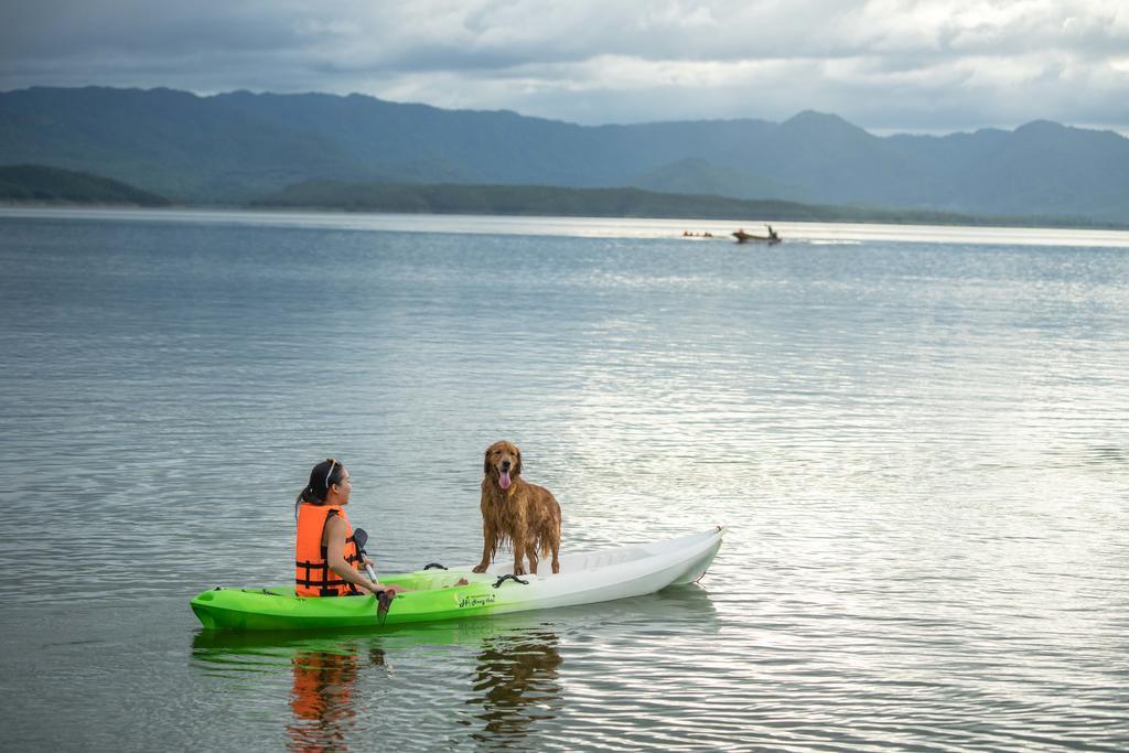 Thawsi Lake Hill Si Sawat 외부 사진